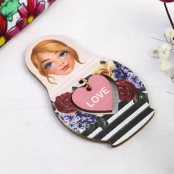 Магнит-матрёшка с подвесом LOVE