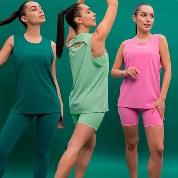 Майка спортивная женcкая, размер S, цвет изумрудный