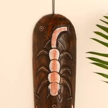 Маска дерево "Скорпион" 50х5х12 см