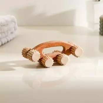 Массажер деревянный "Машинка", 8 роликов,17 см