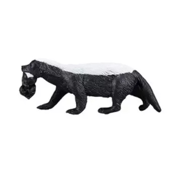 Фигурка Konik «Медоед, самка с детёнышем»