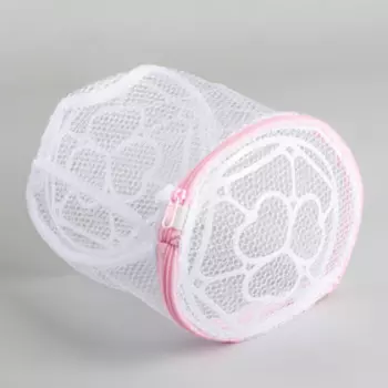 Мешок для стирки белья с диском Доляна, 151519 см, крупная сетка, цвет белый