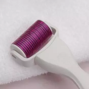 Мезороллер универсальный, со съёмным роликом, 1200 игл, 0,5 мм, цвет белый