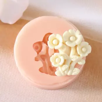 Молд силиконовый "Маргаритки" 2.8х3 см