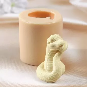 Силиконовый молд для заливки «Змея думает», 654 см