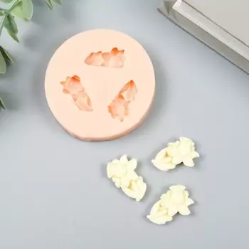 Молд силиконовый "Три цветочка" 2,2х1,5 см