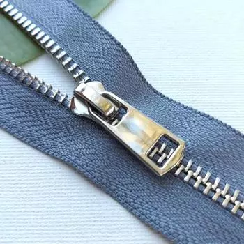 Молния металлическая неразъемная №5ТТ, размер 18 см, цвет серый