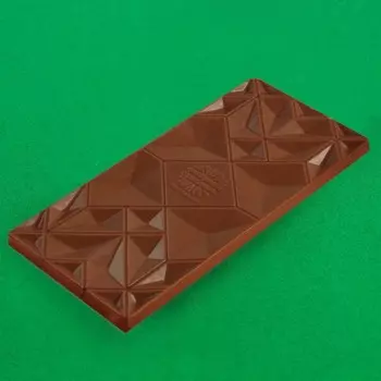 Молочный шоколад «Настоящему защитнику», 70 г.