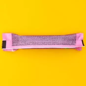 Молочный шоколад Nutbar с клубничным кремом 22г