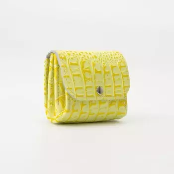 Монетница на кнопке, цвет жёлтый