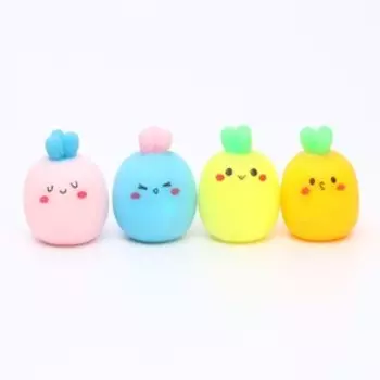 Мялка «Морковка» с пастой, цвета МИКС