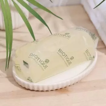 Мыло BIOTIQUE, с миндальным маслом, 150 г