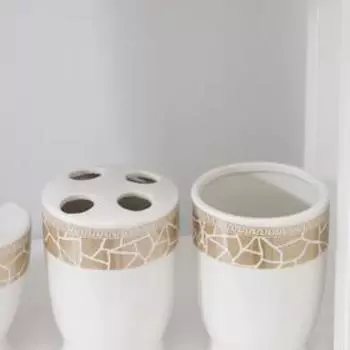 Аксессуары для ванной Доляна «Мрамор», 3 предмета: дозатор с подставкой 550 мл, 2 стакана, белые