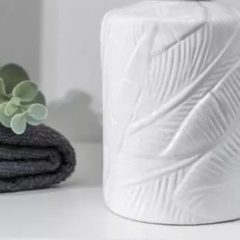 Аксессуары для ванной «Листва», 2 предмета: дозатор для мыла, стакан, белые