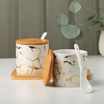 Набор банок керамических с ложками на деревянной подставке «Эстет. Gold», 2 предмета: 300 мл, цвет белый