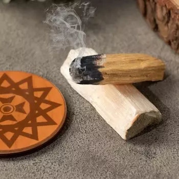 Набор благовоний "Palo Santo. Звезда Эрцгаммы ", кристалл селенита, алтарь