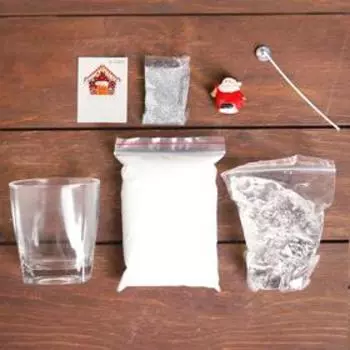 Набор для творчества «Делаем гелевую свечу. Дед Мороз» Уценка