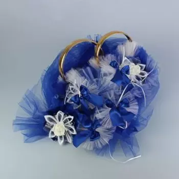 Набор для украшения автомобиля: кольца с цветами ручной работы, 4 бантика на ручки, 2 ленты на капот, бант на радиатор, синий