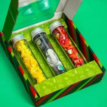 Набор "Химия новогодних чудес" в колбах с леденцами и конфетти, 30 г.