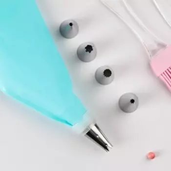 Набор кондитерский «Айс», 9 предметов: лопатка, кисть, адаптер, мешок 3015 см, насадки 5 шт