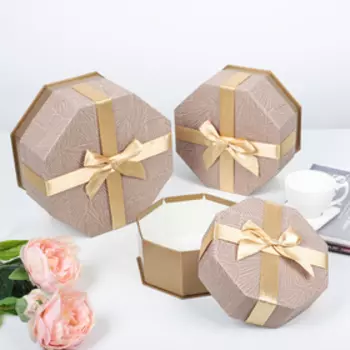 Набор коробок 3 в 1, 23 х 23 х 12 - 17 х 17 х 8 см