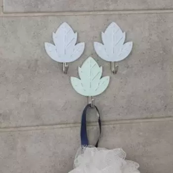 Набор крючков на липучке «Кленовые листочки», 3 шт, цвет МИКС