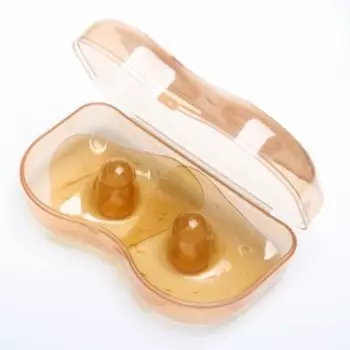 Накладки на грудь для кормления M&B, силиконовые, набор 2 шт., в контейнере