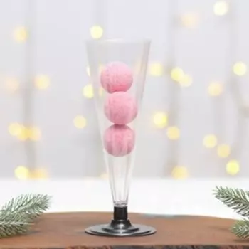 Набор «Сияй»: парфюм шампанское (100 мл), бомбочки для ванны