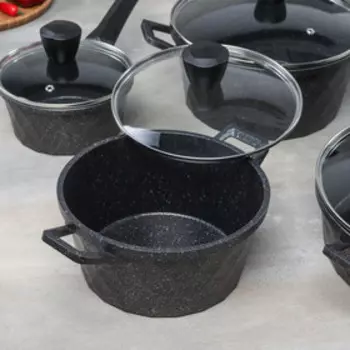 Набор посуды литой, 5 предметов: кастрюли 2,3 л, d=20 см, 4 л, d=24 см, 6 л, d=28 см, сотейник 4,5 л, 29×8 см, ковш 1,2 л d=16 см, индукция