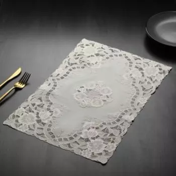 Набор салфеток ажурных для стола Доляна «Цветенье», 4630 см, 4 шт, ПВХ, цвет бежевый