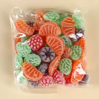 Набор «Счастье рядом»: чай чёрный 50 г., леденцы со вкусом фруктов 100 г.