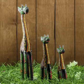 Набор сувенирный "Жирафы африканские" (15,20,30) 13х3х30 см