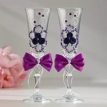 Набор свадебных бокалов "Восторг", с лепниной, бисером и бантами, фиолетовый