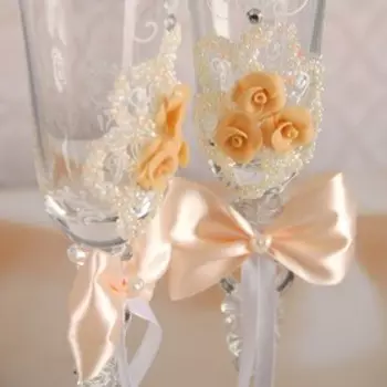 Набор свадебных бокалов "Восторг", с лепниной, бисером и бантами, персиковый
