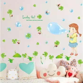 Наклейка пластик интерьерная цветная "Малышка и мыльные пузыри" 50х70 см