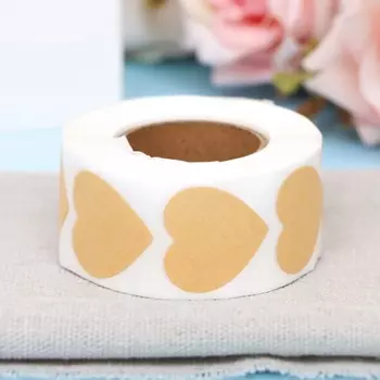 Наклейки крафт в рулоне «Сердце»,500 шт.,2.52.5 см