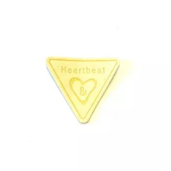 Нашивка Heatbeat, размер 4 см, цвет бежевая