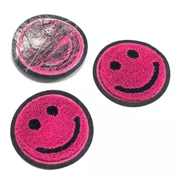 Нашивка « смайл», размер 4,5 см, цвет фуксия