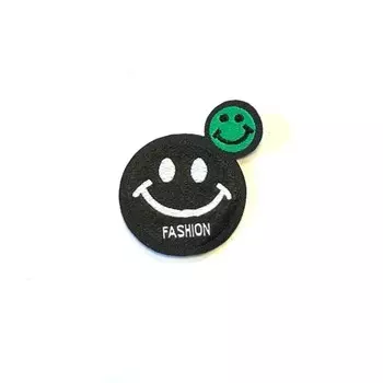 Нашивка «Смайл», размер 4x4,5 см, размер черный