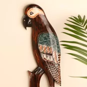 Настенное панно "Попугай на ветке" 50х18х2 см