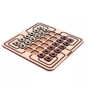 Настольная игра «Индийские шашки. Суракарта»