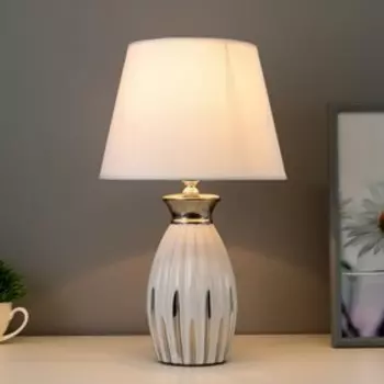 Настольная лампа 16514/1 E14 40Вт бело-хромовый 22х22х38 см RISALUX