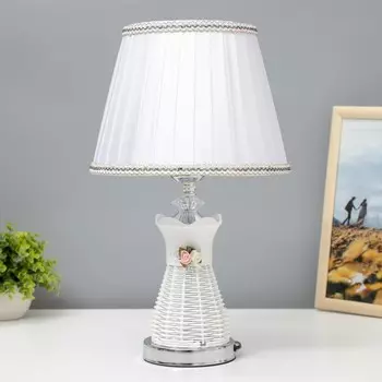 Настольная лампа "Августина" Е27 40Вт белый 25х25х42 см RISALUX