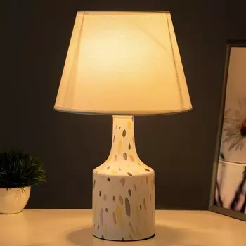 Настольная лампа «Изель» E14 40 Вт белый 22.522.537 см RISALUX