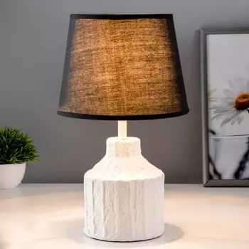 Настольная лампа «Киана» Е14 40 Вт бело -черный 202033 см RISALUX