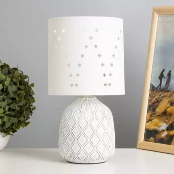 Настольная лампа Лаки E14 40Вт Белый 29х15х15 см