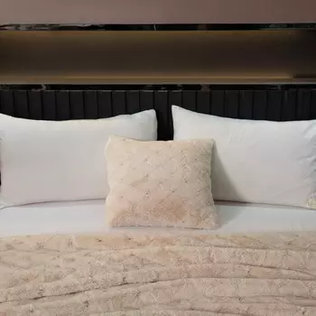 Наволочка «Бернард», размер 45х45 см, цвет кремовый