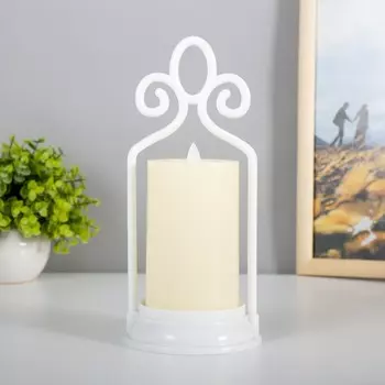 Светодиодная свеча в подсвечнике RISALUX «На подсвечнике», LED-ночник, от батареек 3ААА, белый, 111125 см