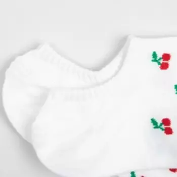 Носки женские MINAKU «Вишня», цвет белый, размер 36-39 (23-25 см)