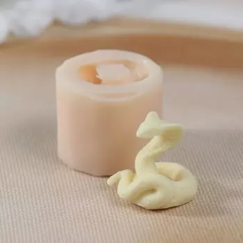 Силиконовый молд для заливки «Кобра», 2.52.42.5 см